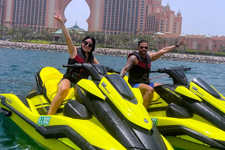 Experience the stunning coastline of Palm Jumeirah while jet skiing with Atlantis The Palm as your breathtaking backdrop. Enjoy expert guidance and the joy of gliding over azure waters.